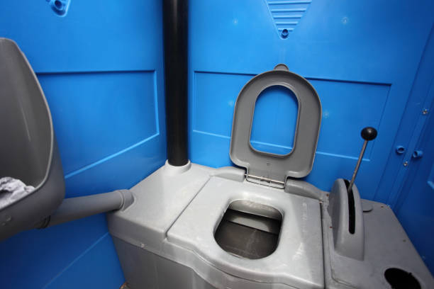 Porta potty delivery and setup in Kenton, OH